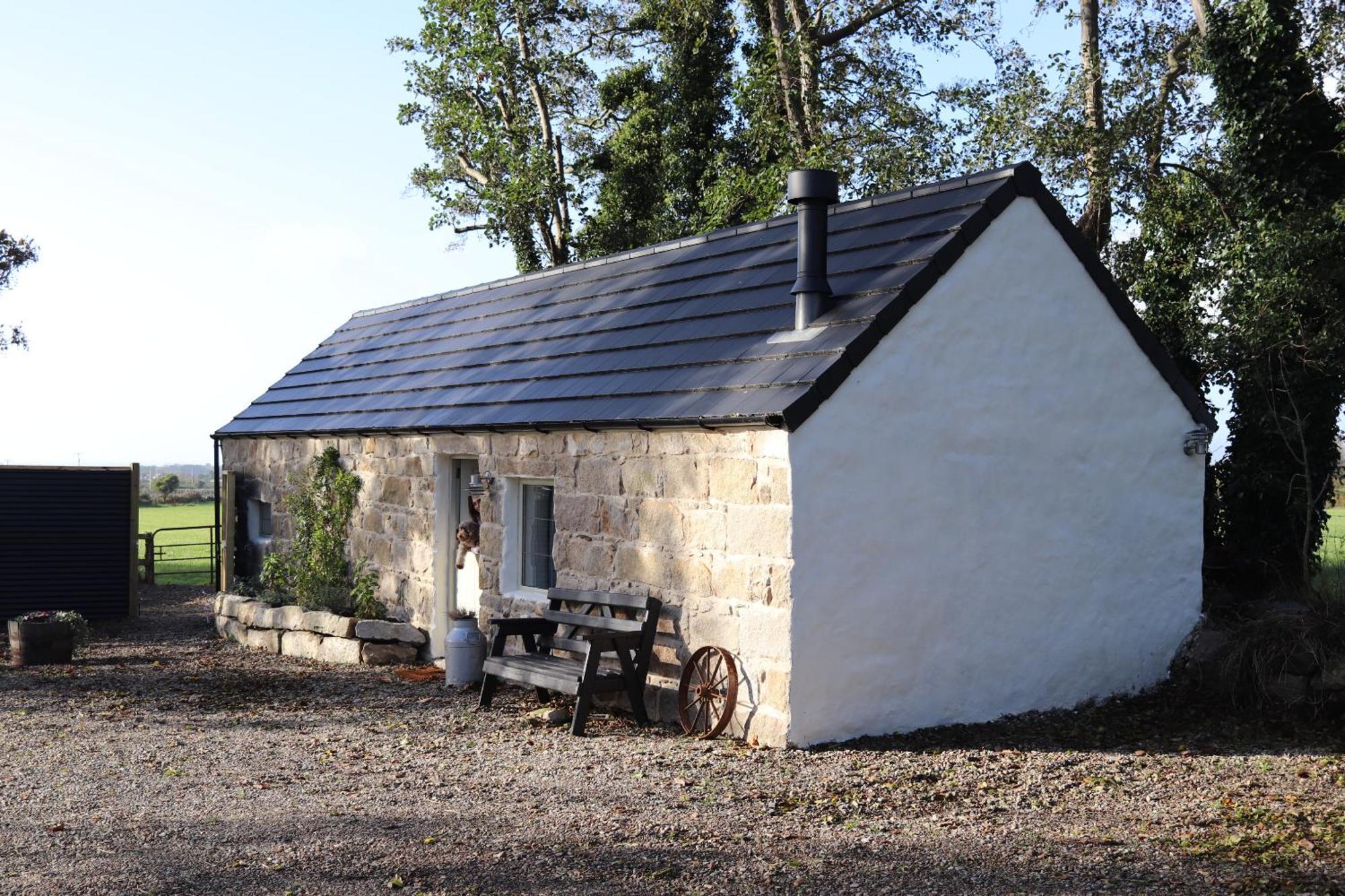 Cosy Couples Retreat At The Coop With Hot Tub Villa Kilkeel Exterior photo